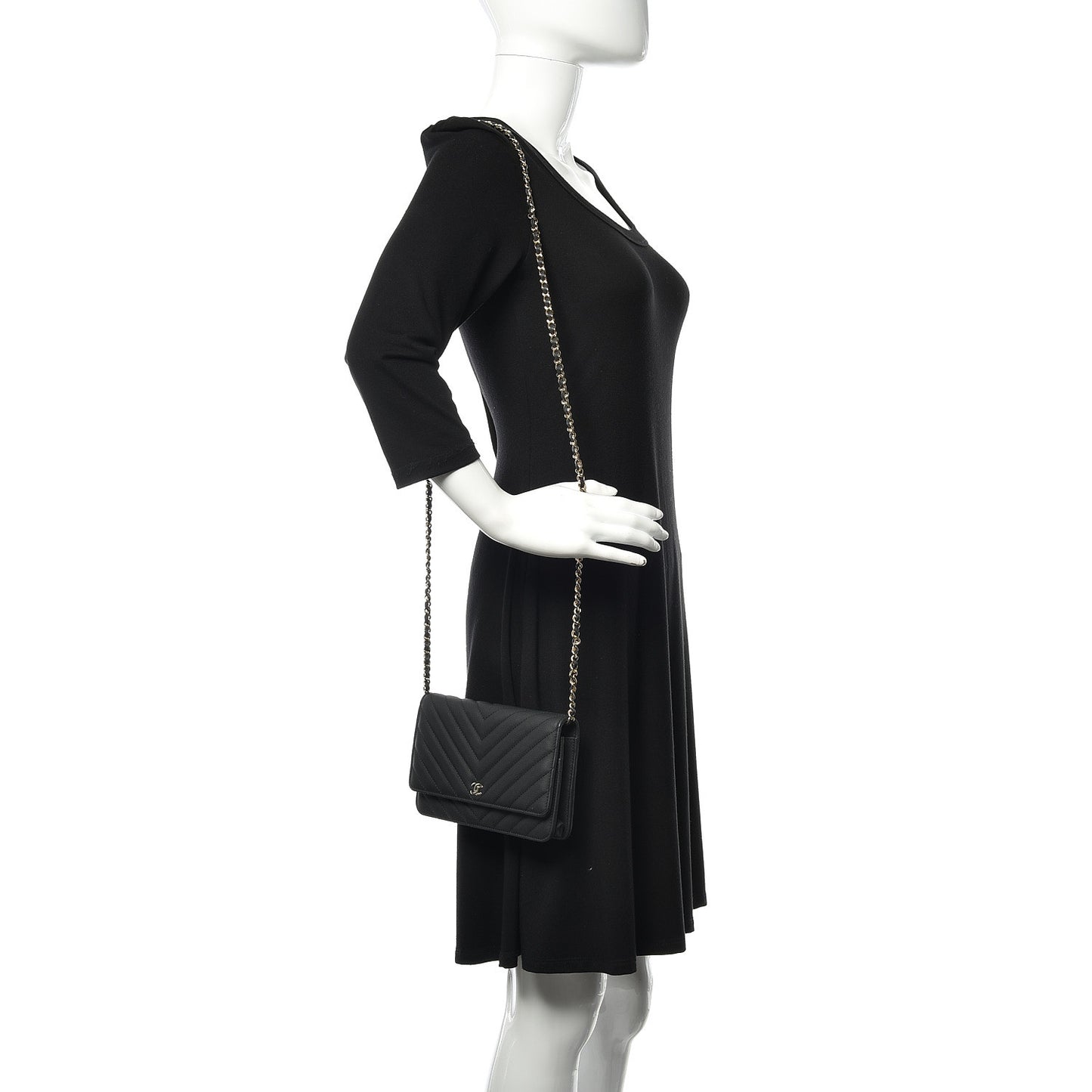 Caviar Chevron Quilted Wallet On Chain WOC Black