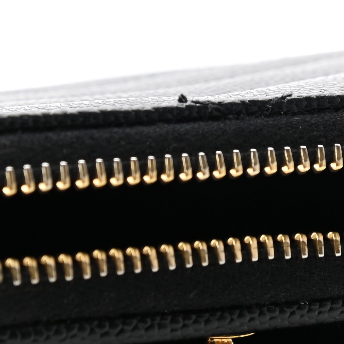Grain De Poudre Matelasse Chevron Monogram Compact Zip Around Wallet Black