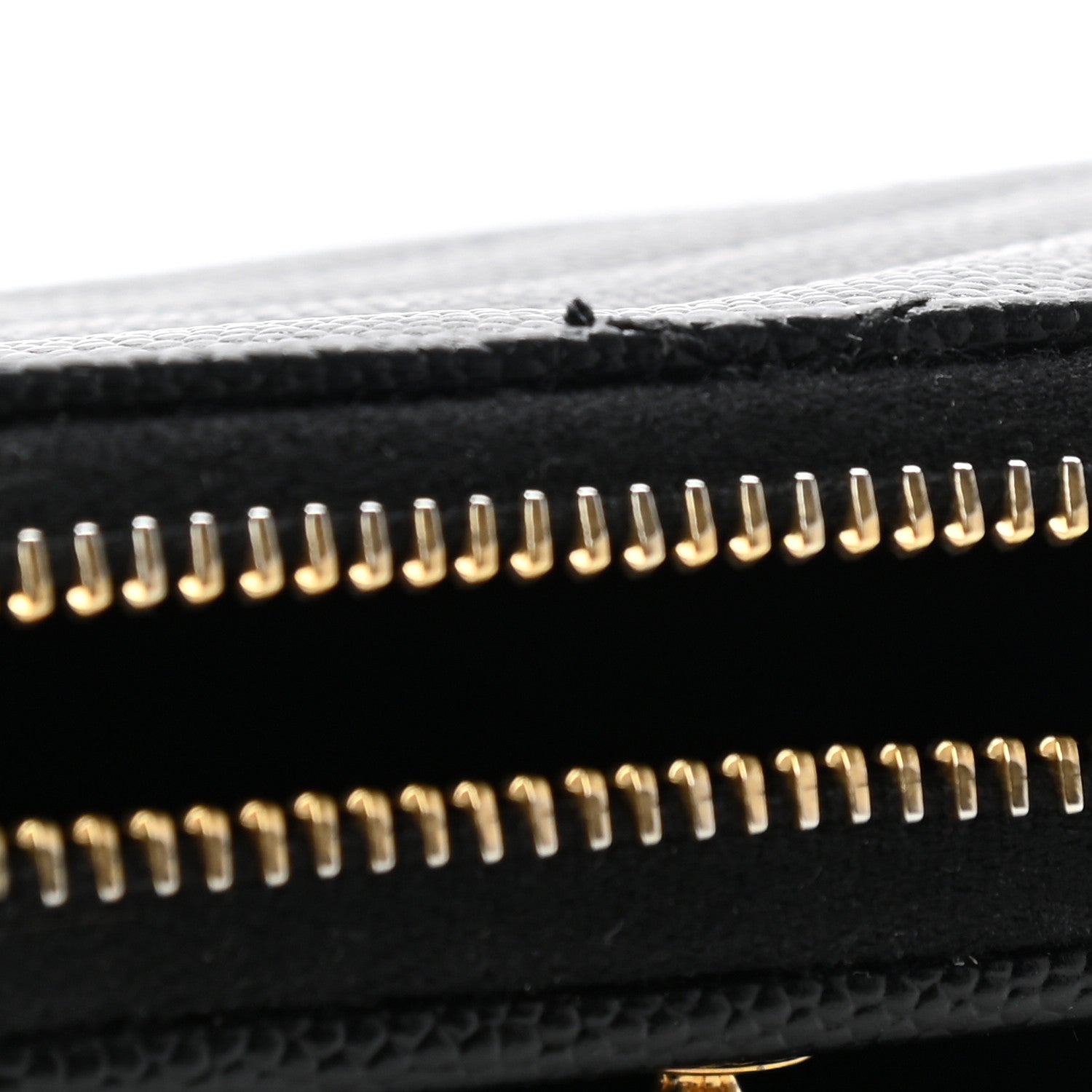Saint Laurent Grain De Poudre Matelasse Chevron Monogram Compact Zip Around Wallet Black 8 of 9