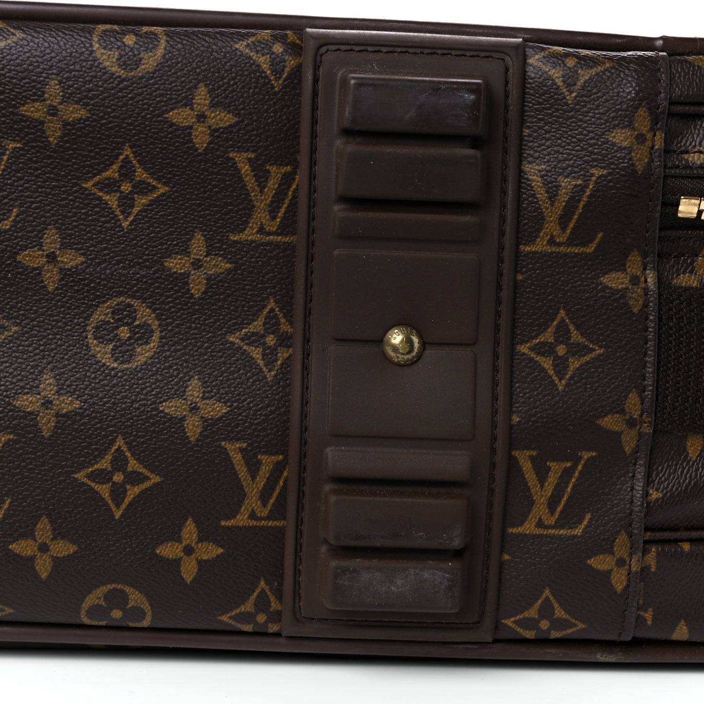 Monogram Satellite 70