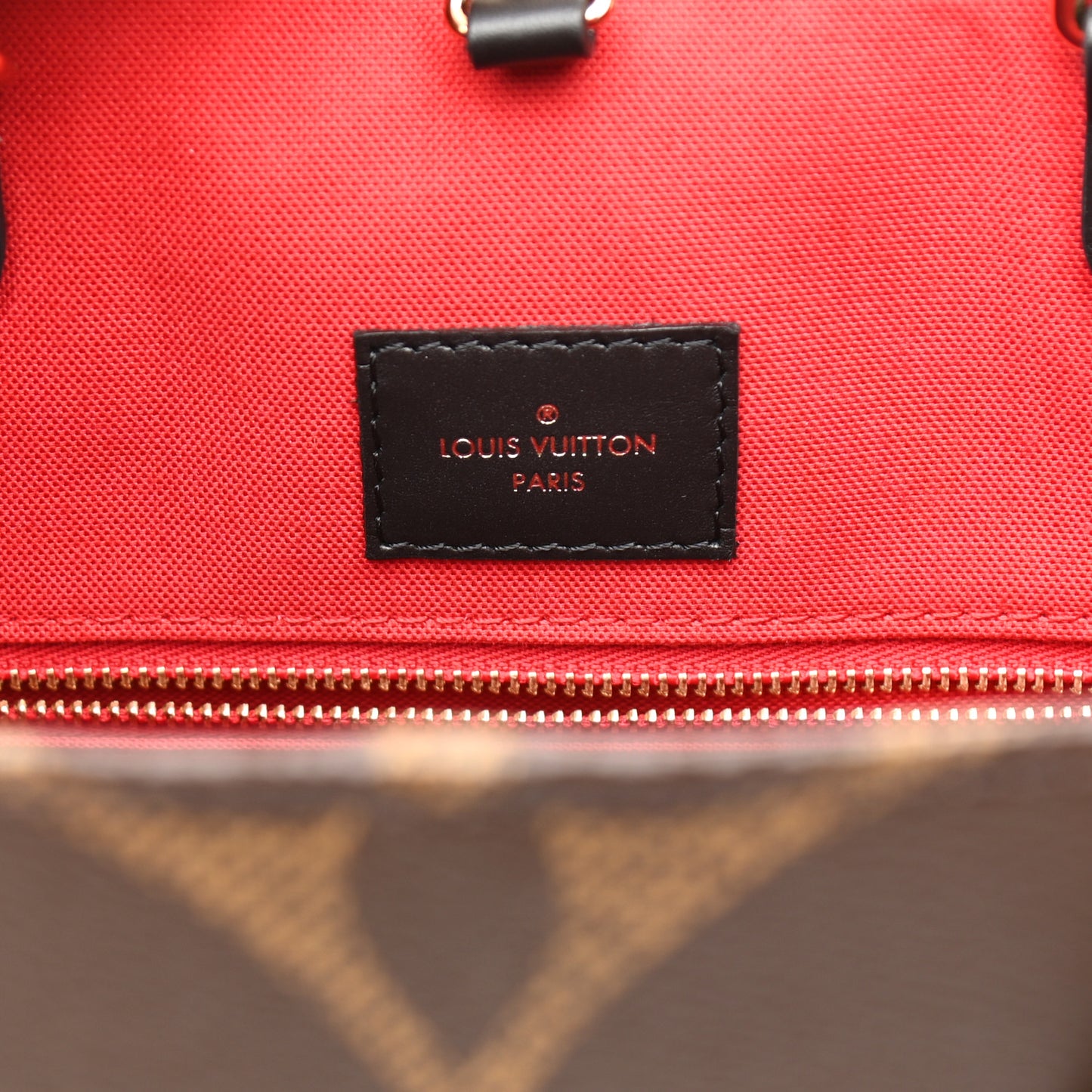 Reverse Monogram Giant Onthego MM