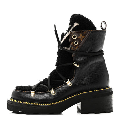 Louis Vuitton Grained Calfskin Shearling LV Beaubourg Ankle Boots 37.5 Black 1 of 9