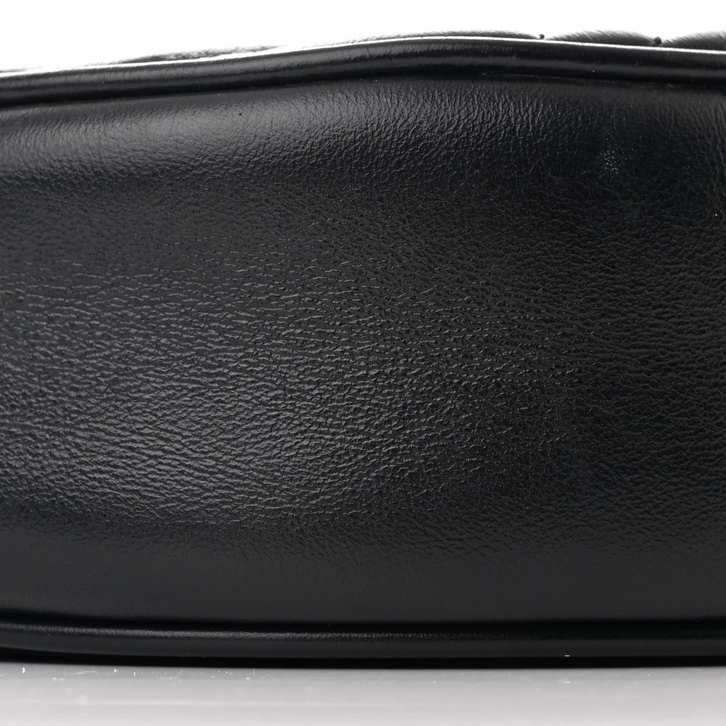 Azalea Calfskin Matelasse Heart Mini GG Marmont Round Shoulder Bag Black