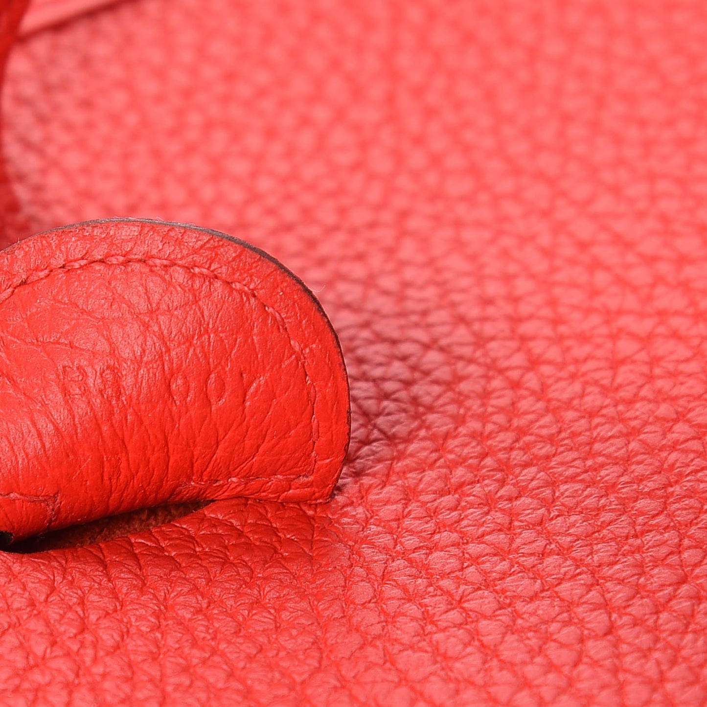 Taurillon Clemence Evelyne III PM Rouge De Coeur