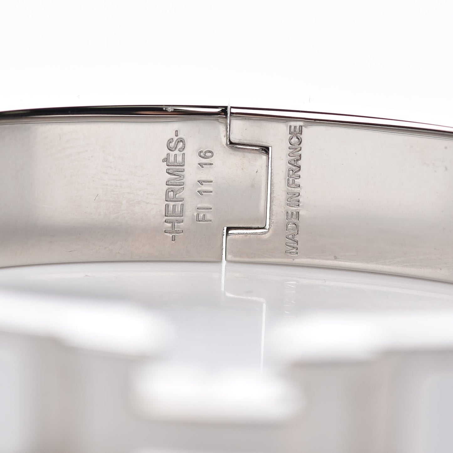 Enamel Narrow Clic Clac H Bracelet GM White