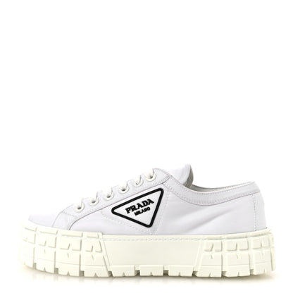 Prada Re-Nylon Gabardine Triangle Logo Double Wheel 50mm Sneakers 40 White 1 of 10