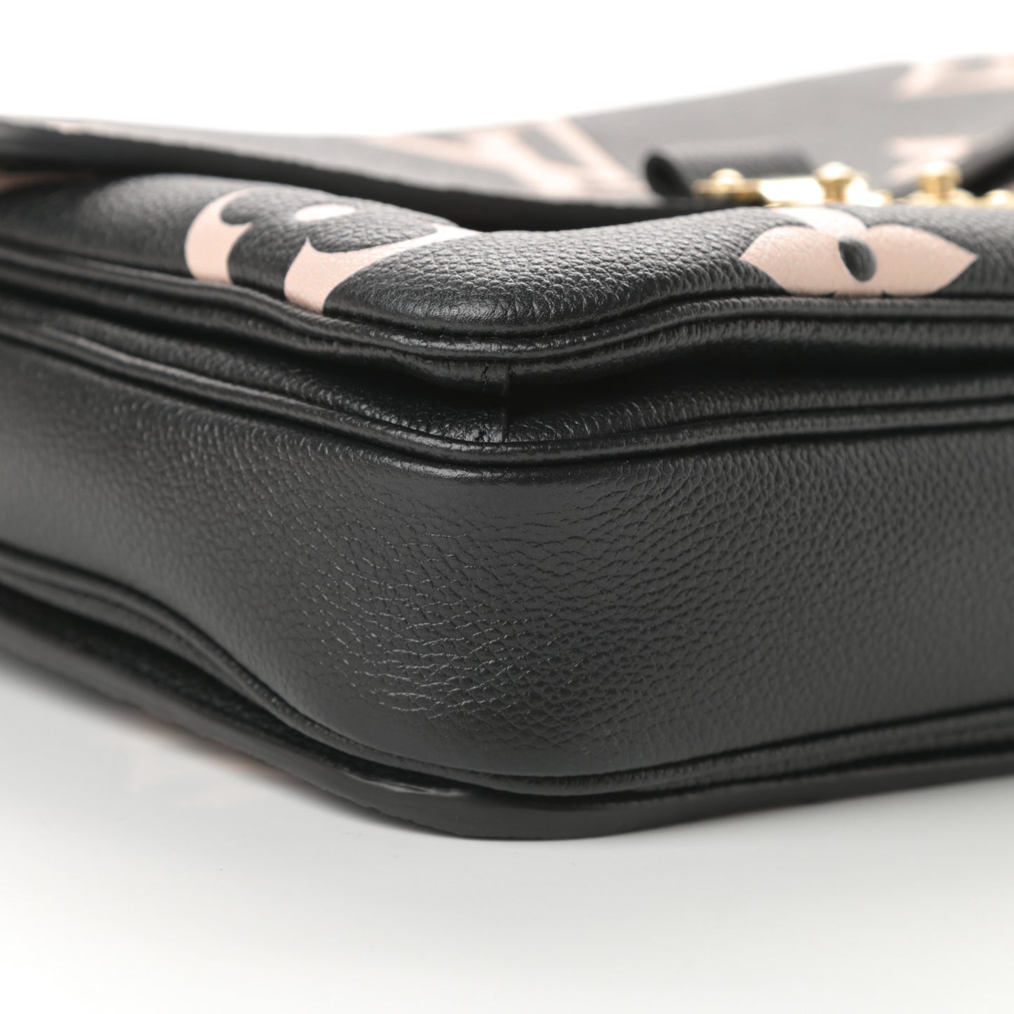 Empreinte Monogram Giant Pochette Metis Black Beige