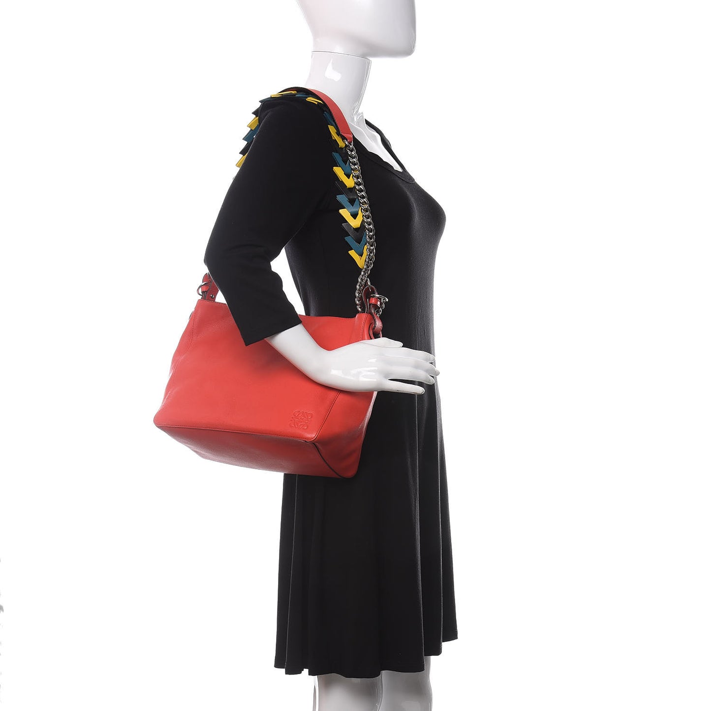 Calfskin V Bucket Bag Red