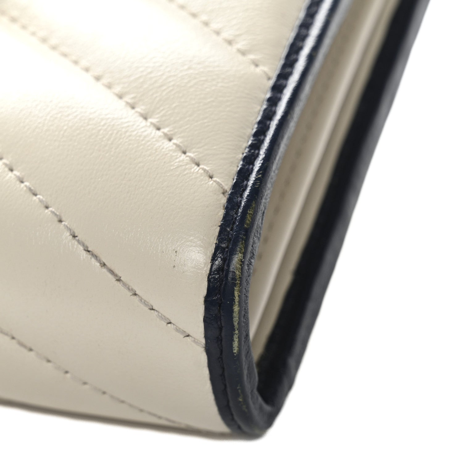 Gucci Vintage Effect Calfskin Matelasse Diagonal Torchon GG Marmont Chain Wallet Mystic White Blue Agata 16 of 16