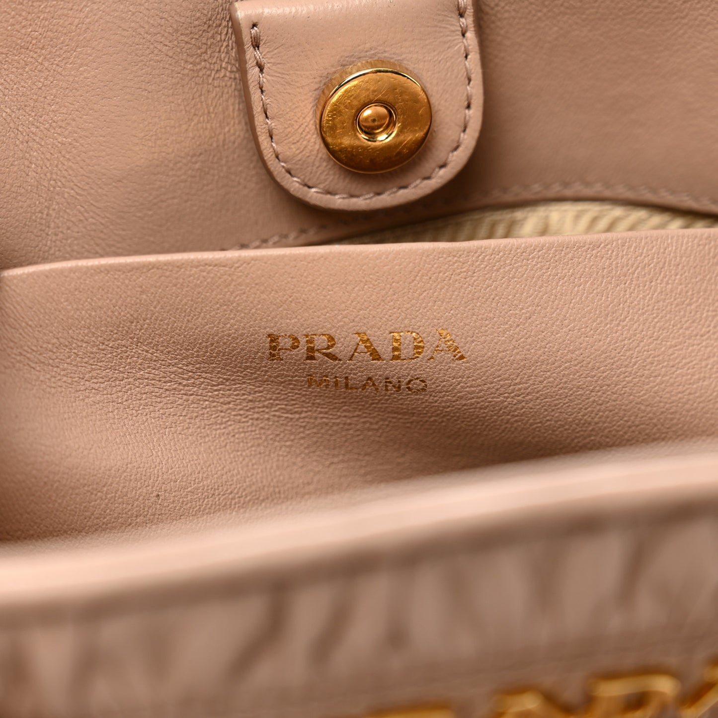 Nappa Gaufre Small Tote Cipria