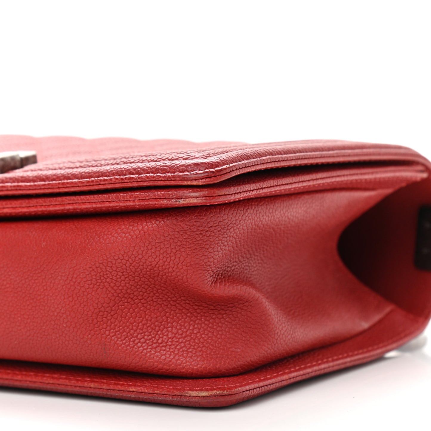 Caviar Quilted Medium Boy Flap Dark Red