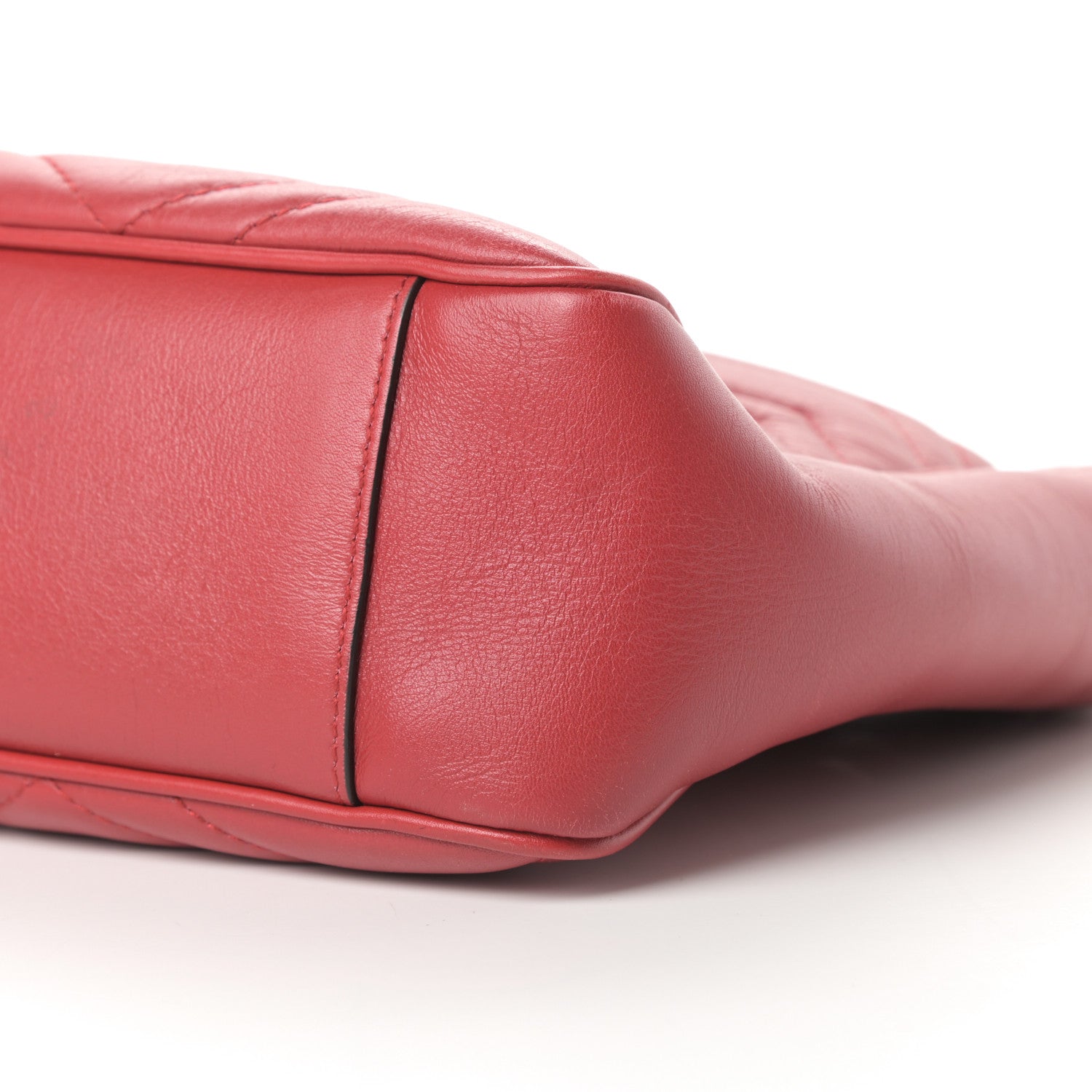 Gucci Calfskin Matelasse Medium GG Marmont Open Top Shoulder Bag Hibiscus Red 10 of 12