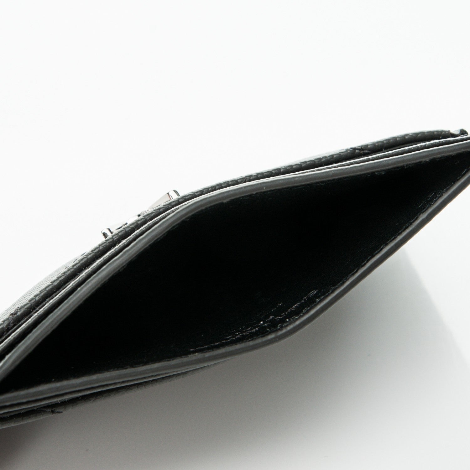 Saint Laurent Grain De Poudre Matelasse Chevron Monogram Credit Card Case Fog 5 of 7