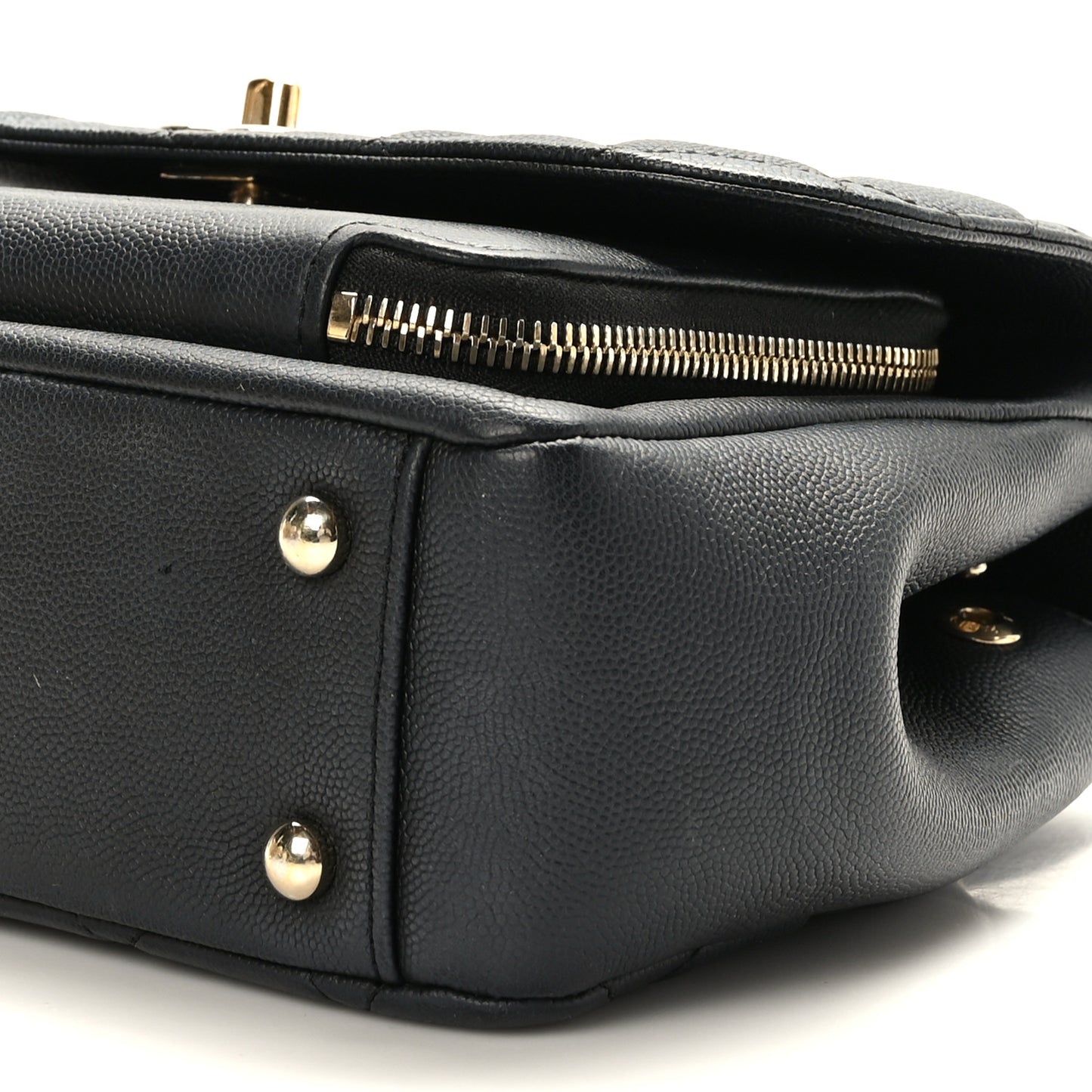 Caviar Quilted Medium Business Affinity Flap Black
