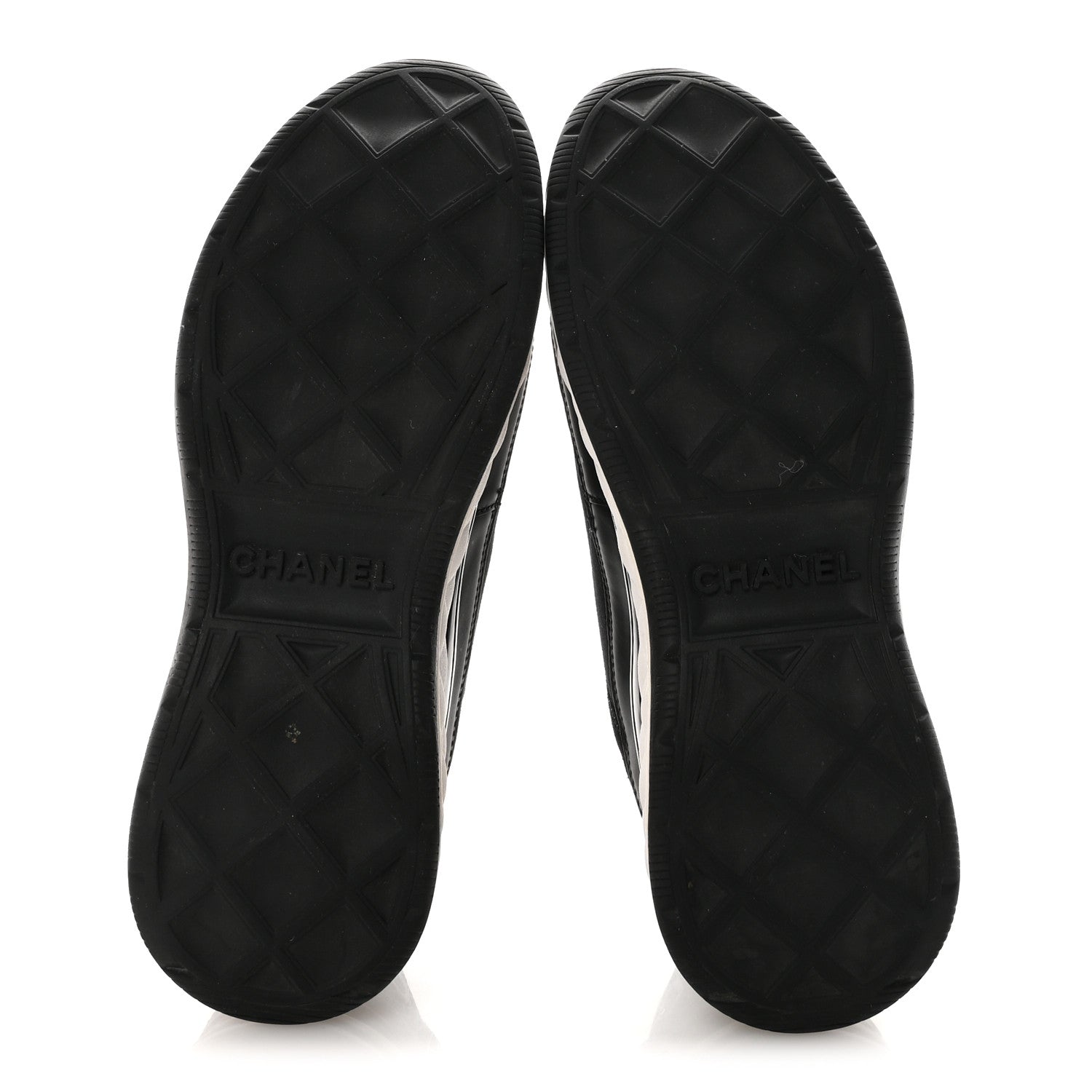 Chanel Velvet Calfskin Mixed Fibers CC Sneakers 39 Black 39 Black 6 of 10