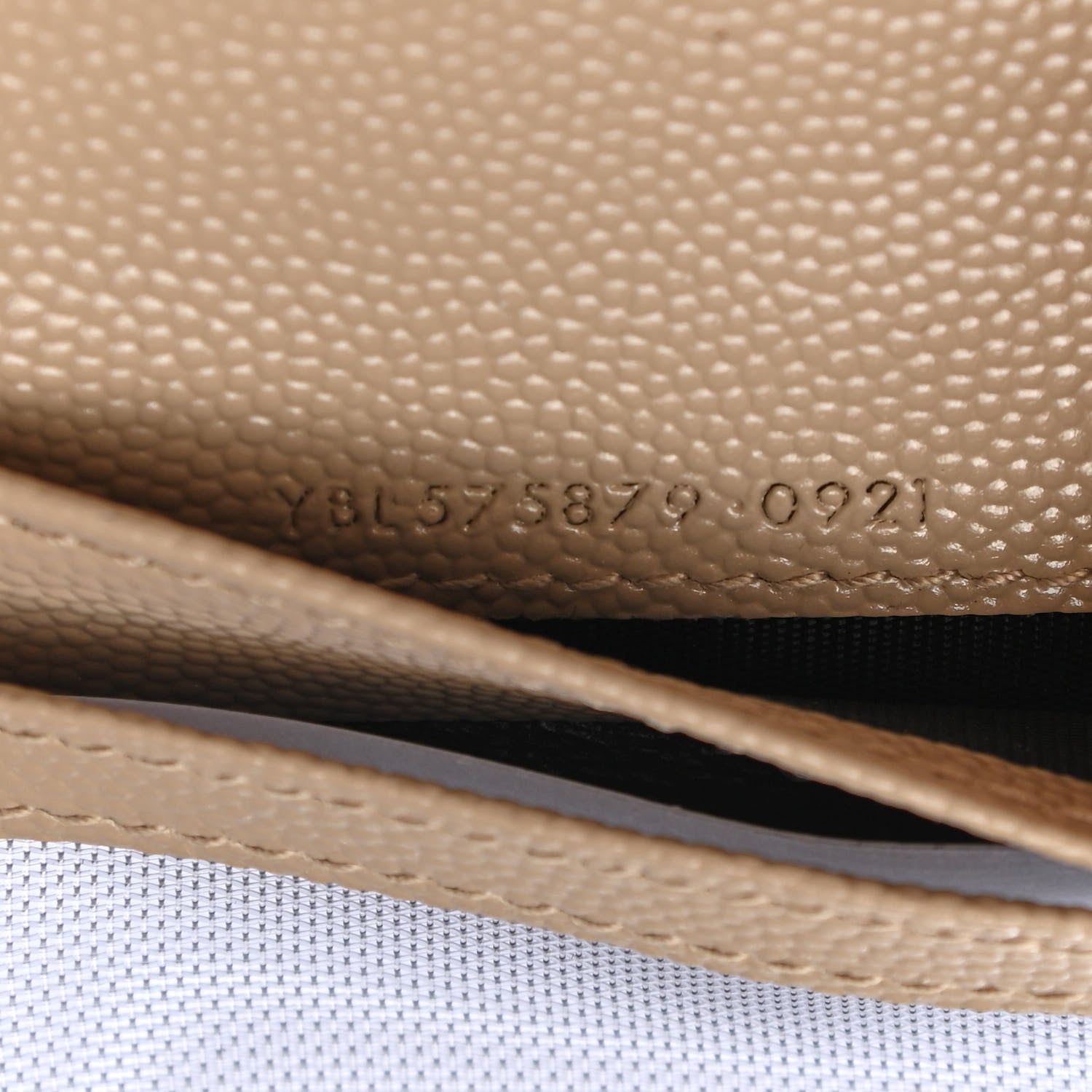 Saint Laurent Grain De Poudre Matelasse Chevron Monogram Zipped Card Case Nude Powder 7 of 8