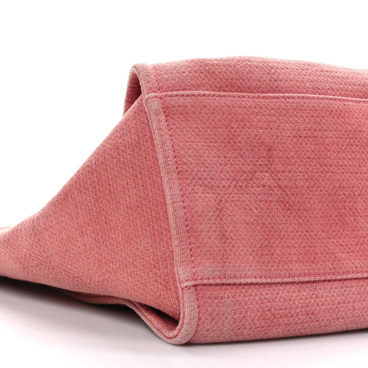 Canvas Medium Deauville Tote Red