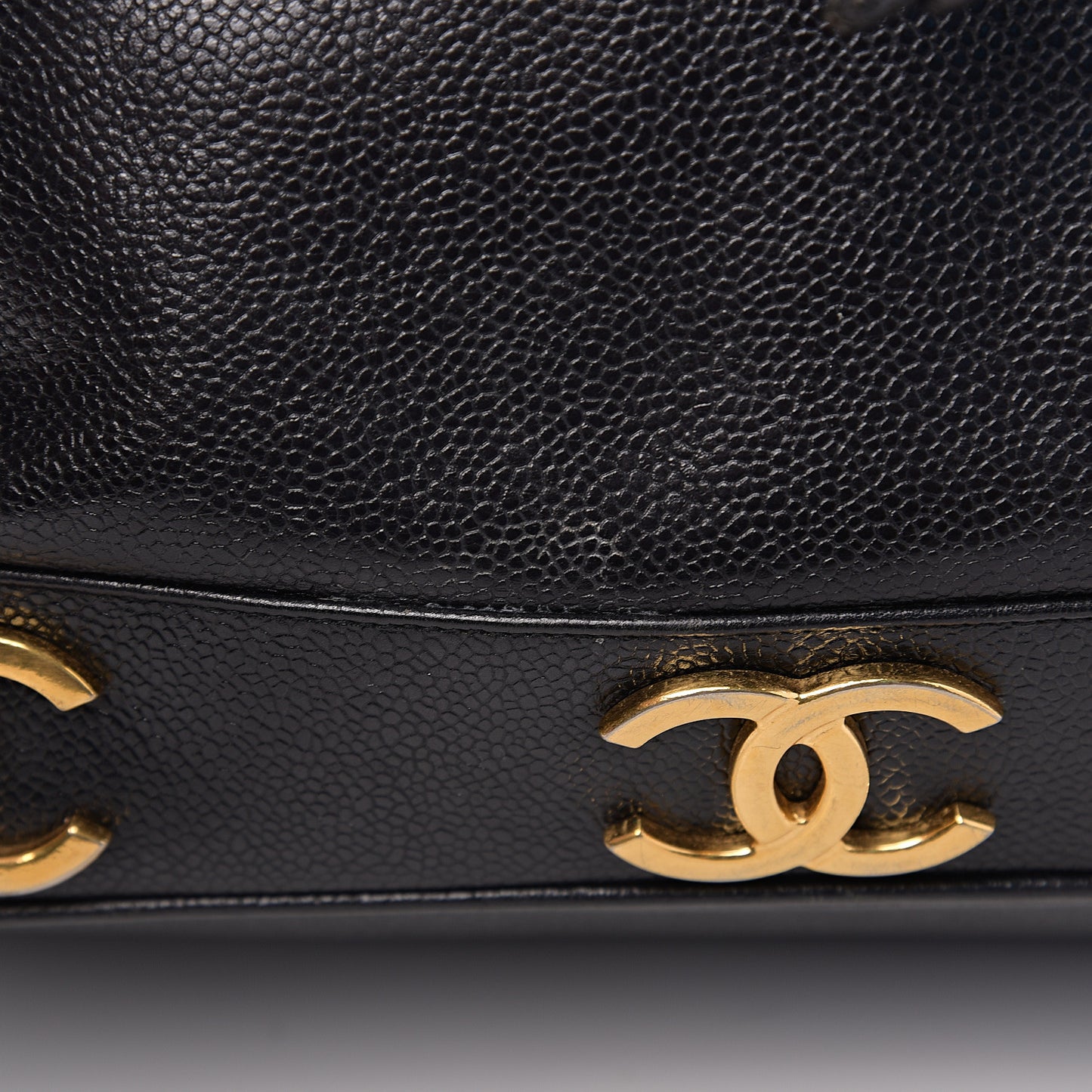 Caviar CC Drawstring Shoulder Bag Black