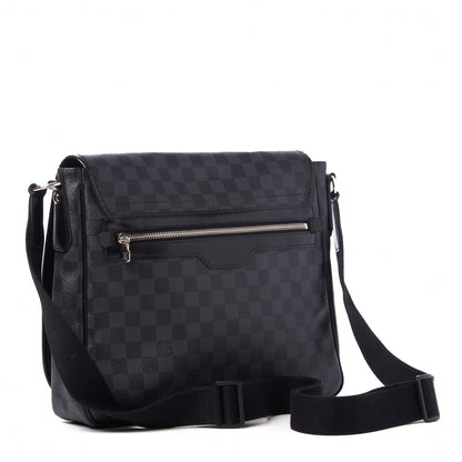 Louis Vuitton Damier Graphite Daniel GM 2 of 8