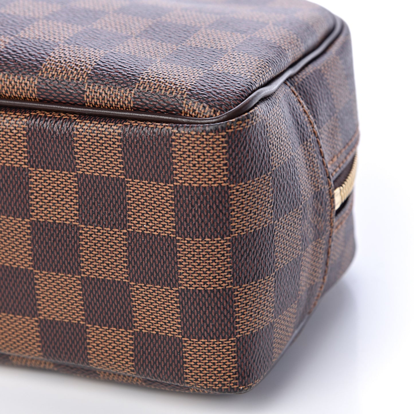 Damier Ebene Toiletry Bag 25
