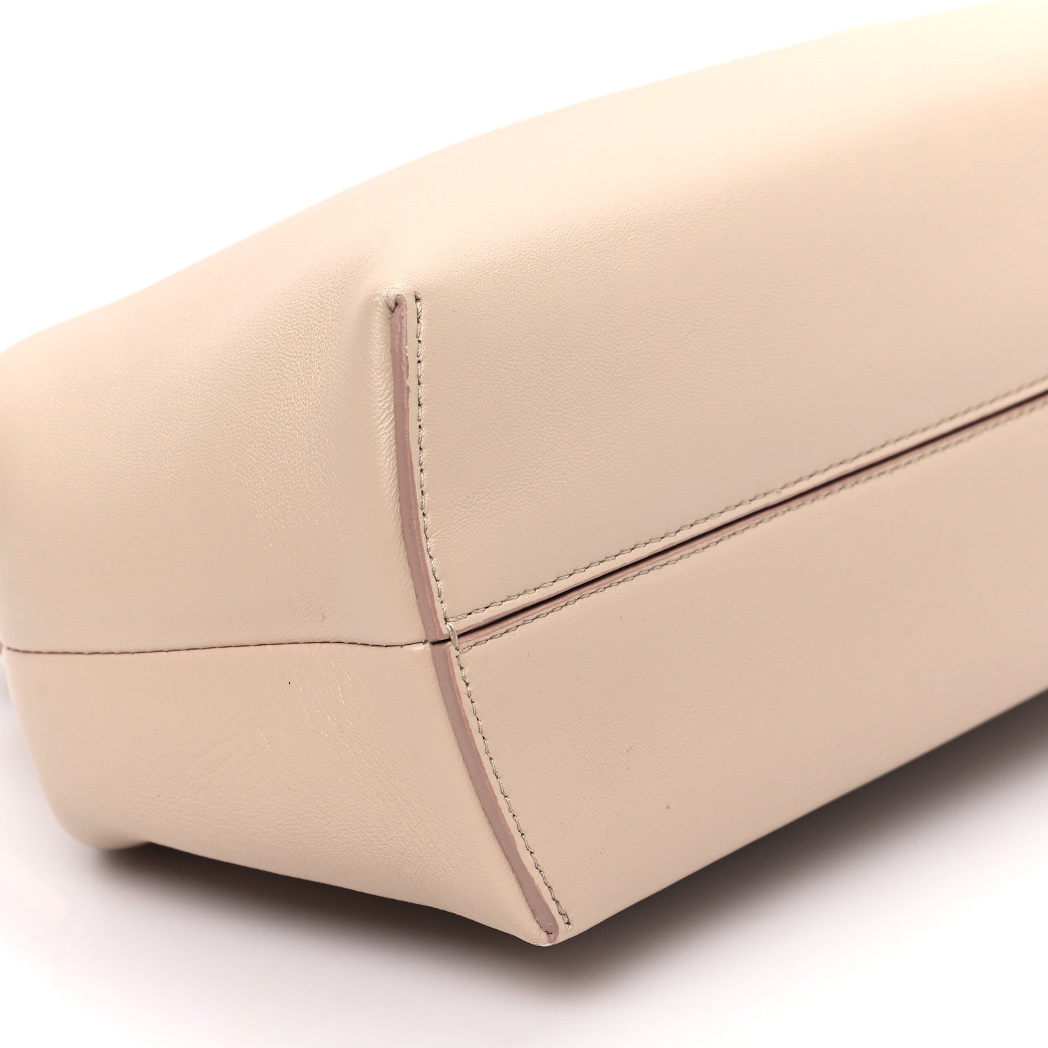 Fendi Shiny Nappa Medium Fendi First Nuvola 9 of 10