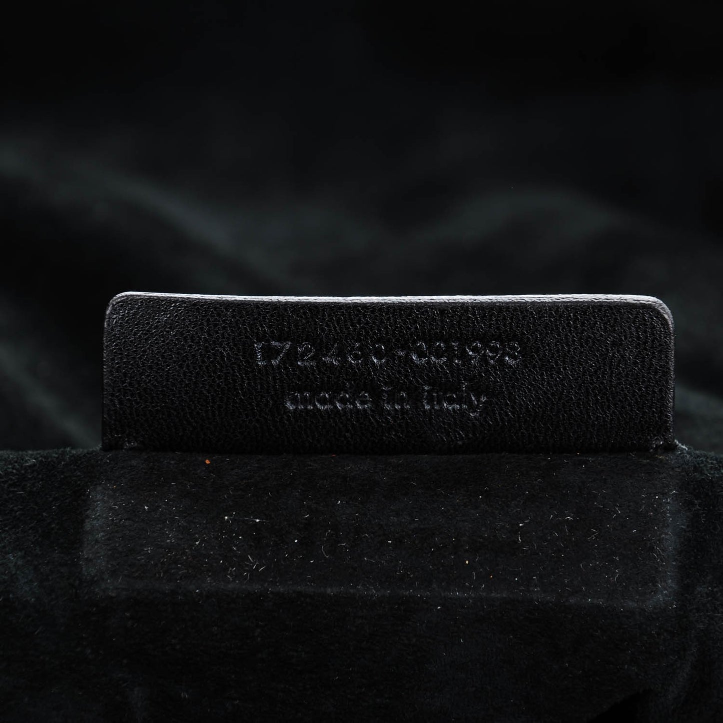 Calfskin Medium Downtown Black