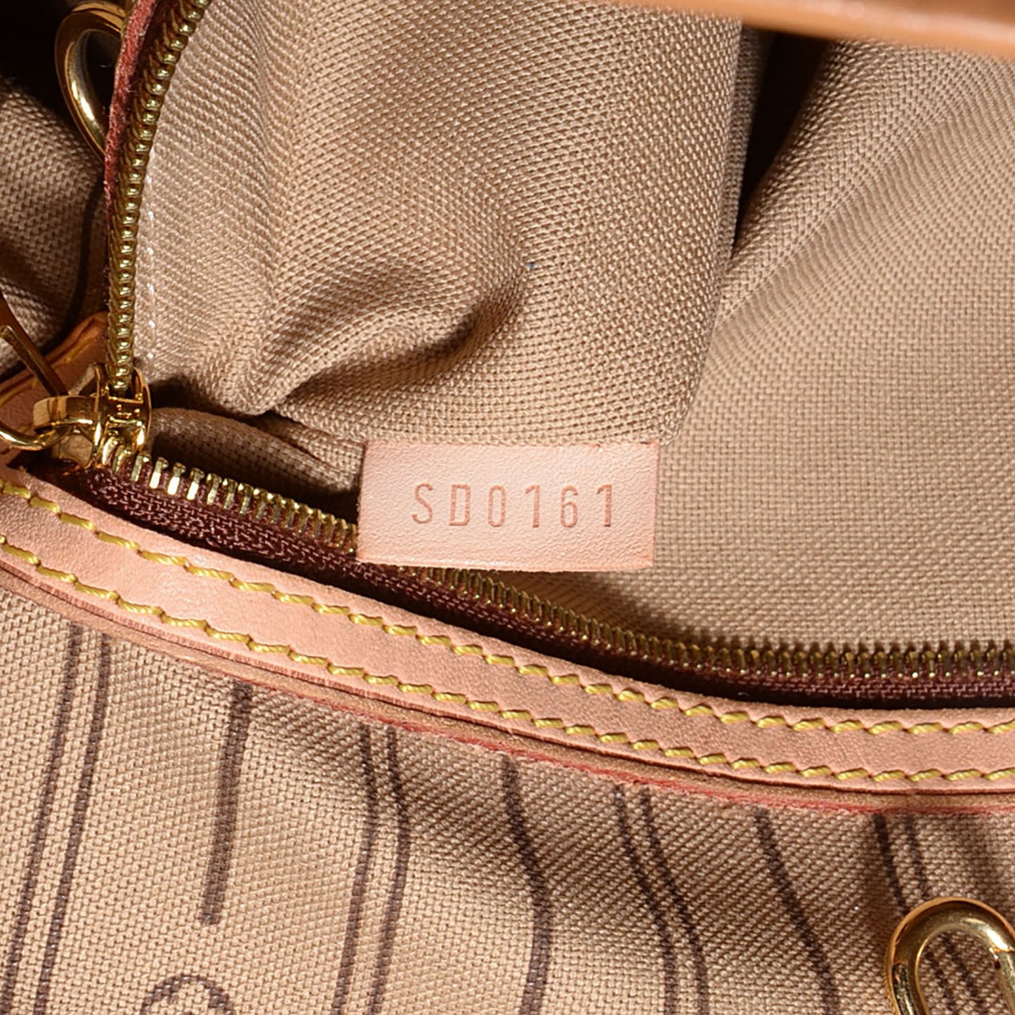 Monogram Delightful MM