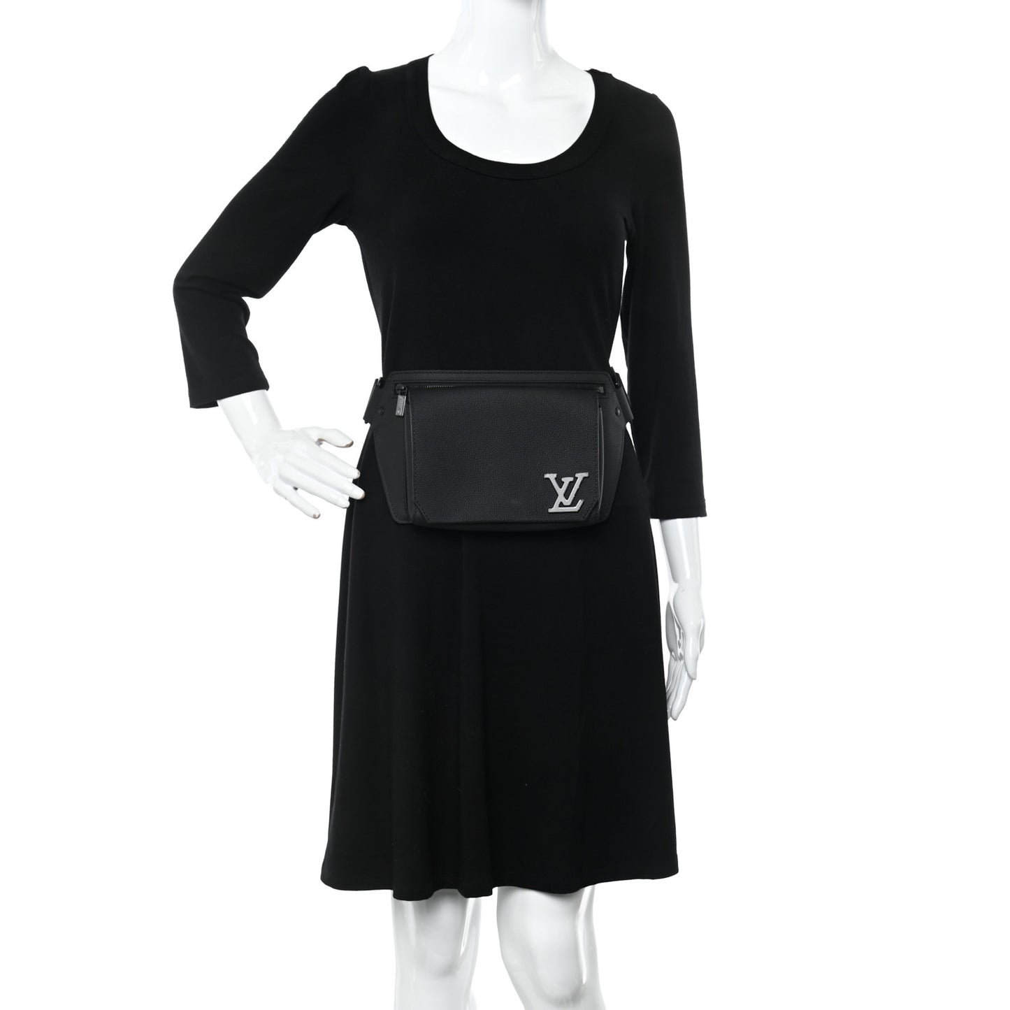 Grained Calfskin Aerogram Takeoff Sling Black