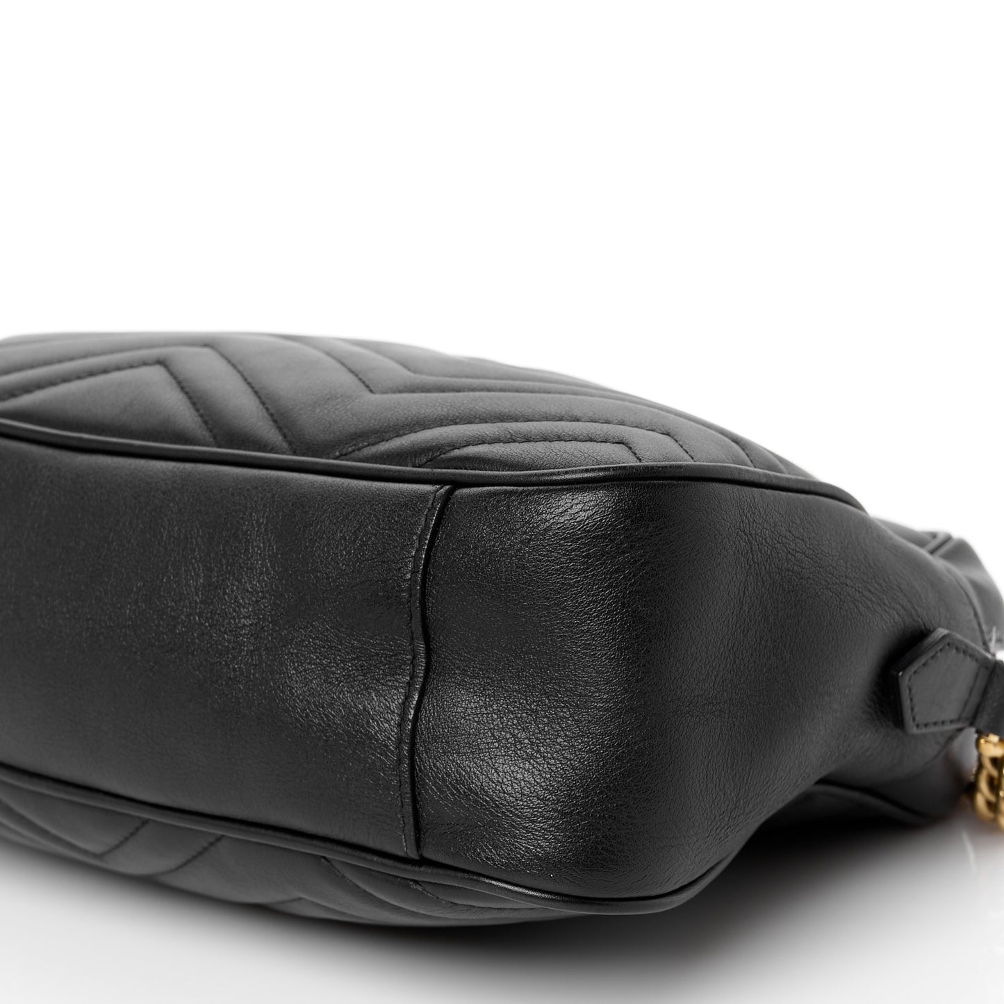Calfskin Matelasse Medium GG Marmont Chain Shoulder Bag Black