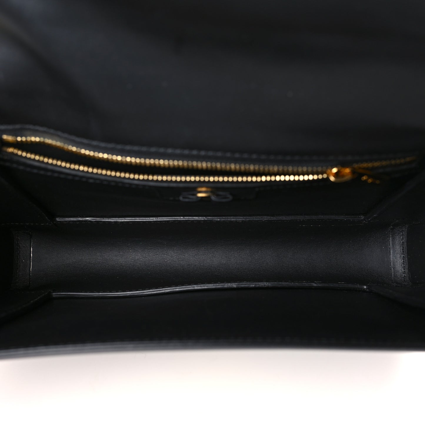 Hammered Calfskin Vara Bow Chain Flap Crossbody Black