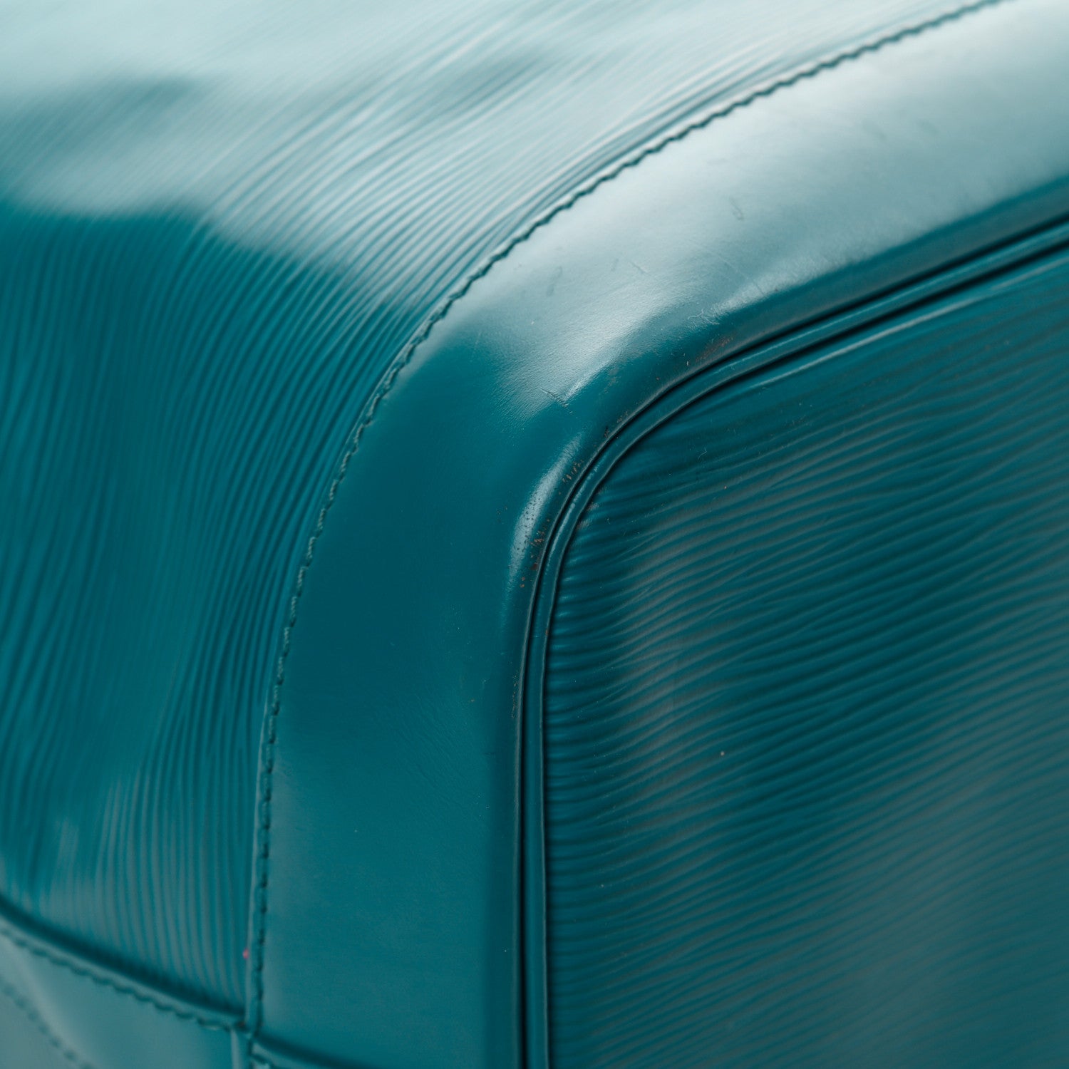 Louis Vuitton Epi Noe Cyan 9 of 20