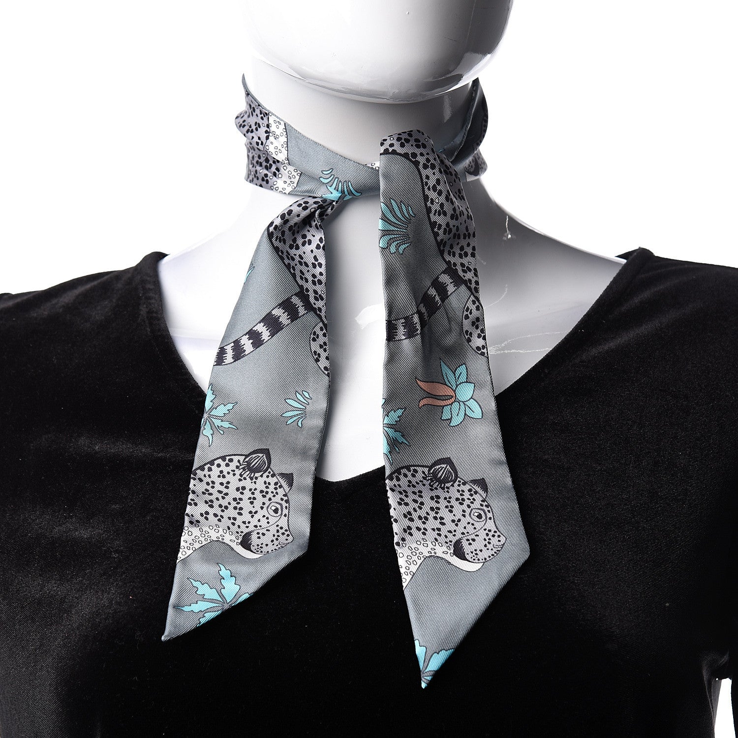 Hermes Silk Les Leopards Twilly Gris Acier Gris Perle Peach 2 of 5