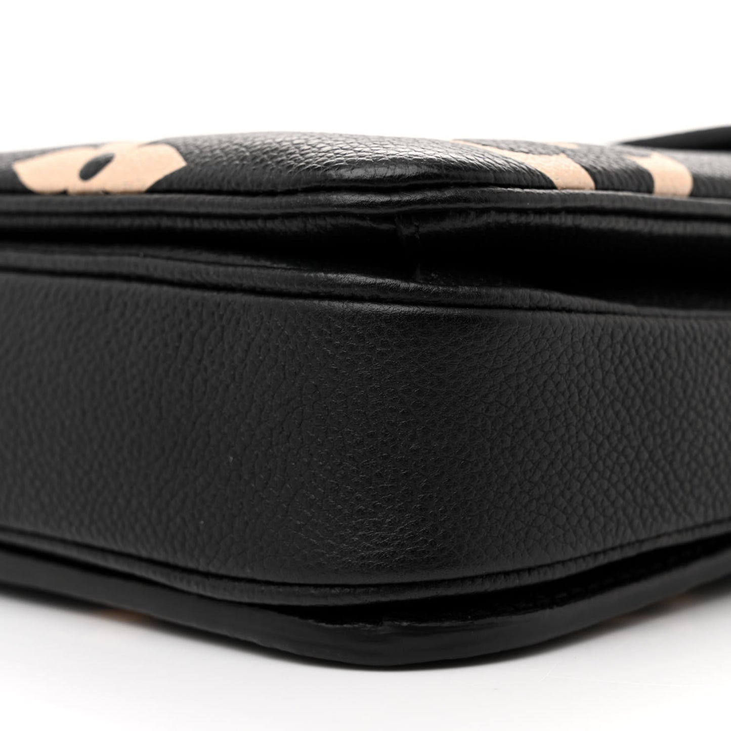 Empreinte Monogram Giant Pochette Metis Black Beige
