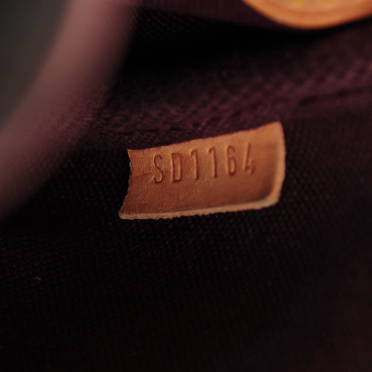 Louis Vuitton Monogram Favorite PM 6 of 8