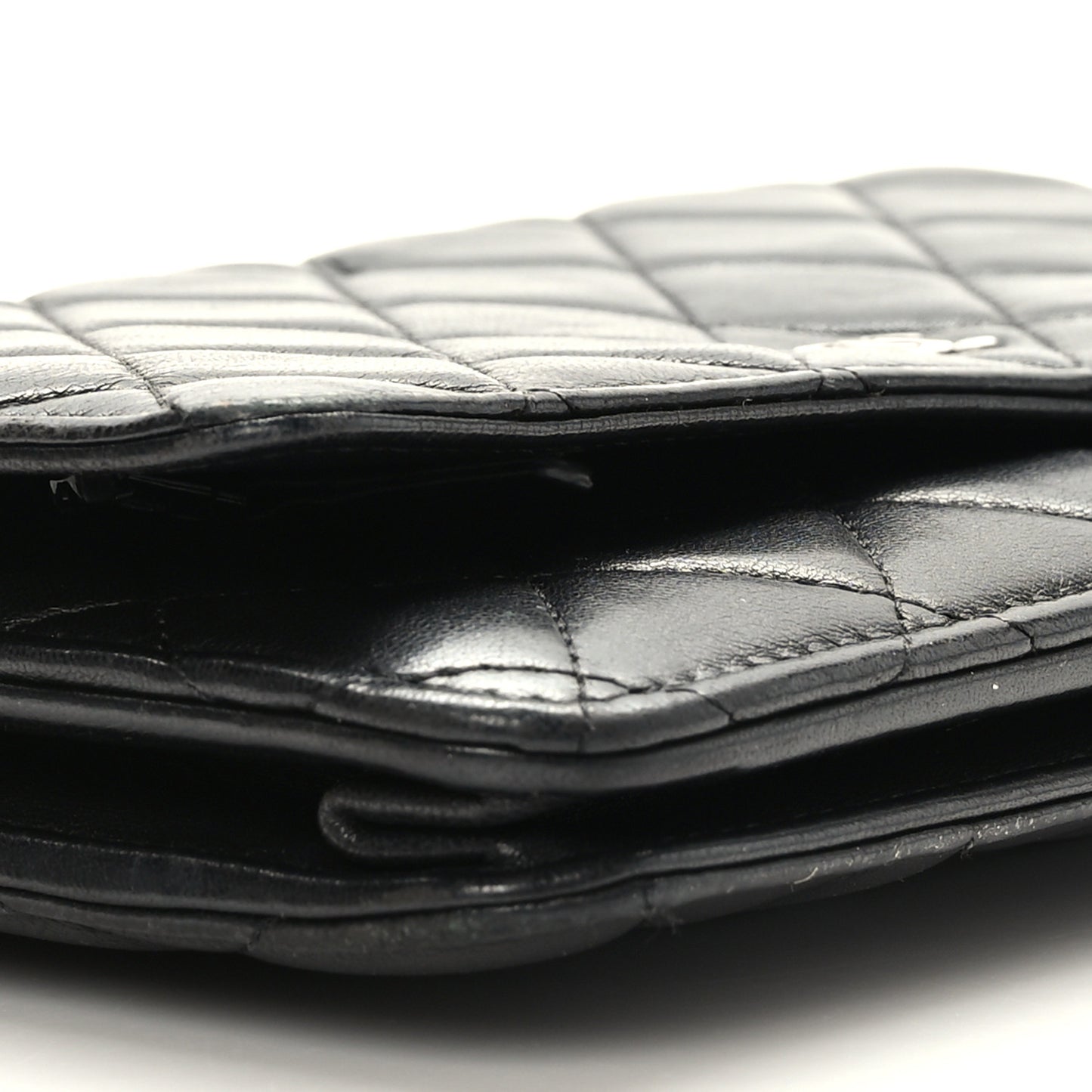Lambskin Quilted Wallet On Chain WOC Black