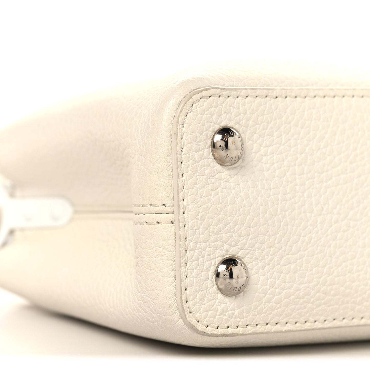 Taurillon Mini Capucines Monochrome  White