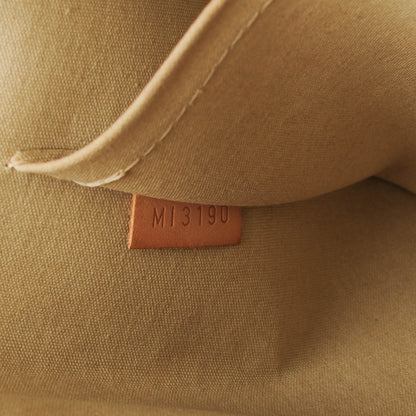 Louis Vuitton Vernis Alma GM Blanc Corail 11 of 12