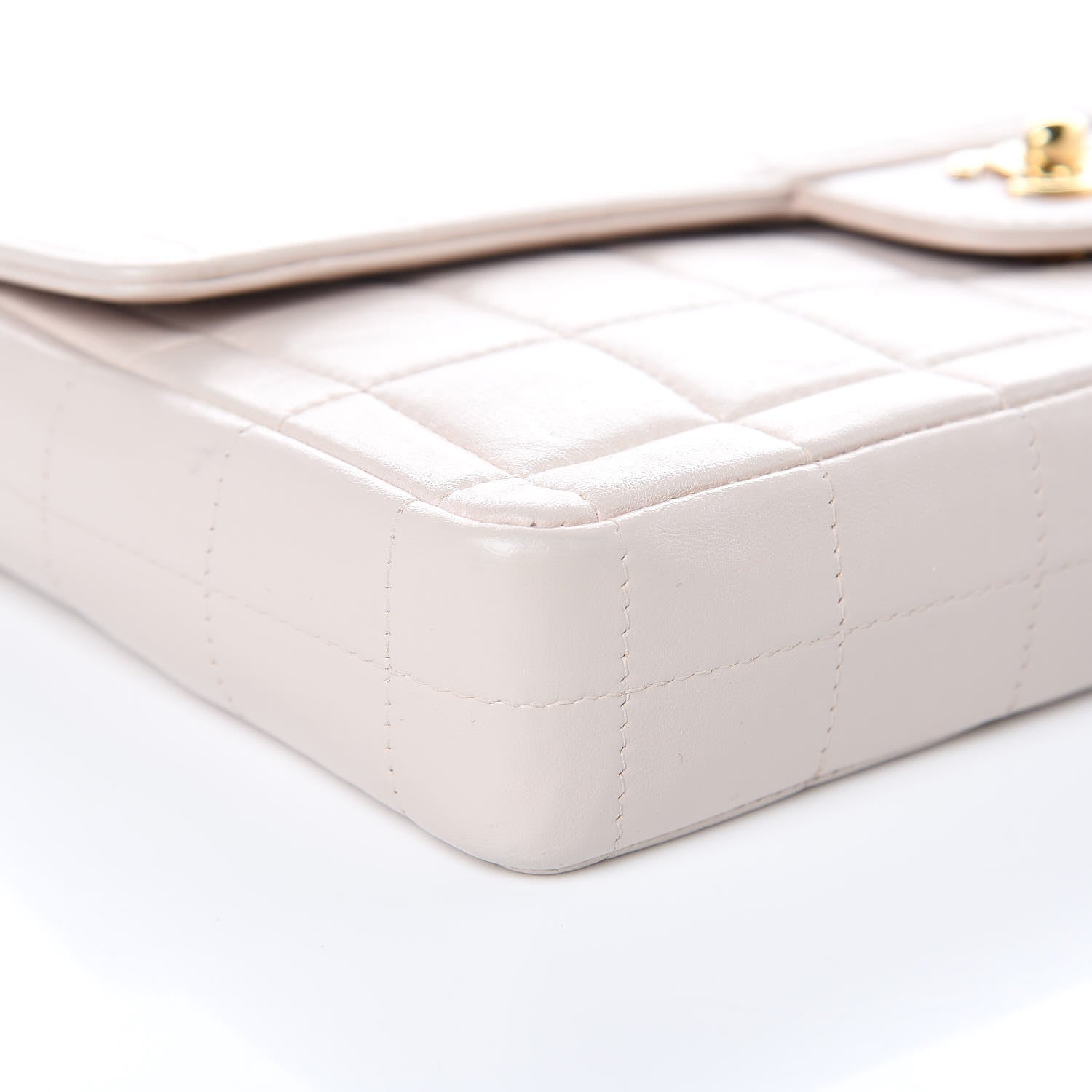 Chanel Lambskin East West Chocolate Bar Flap Pink 9 of 16