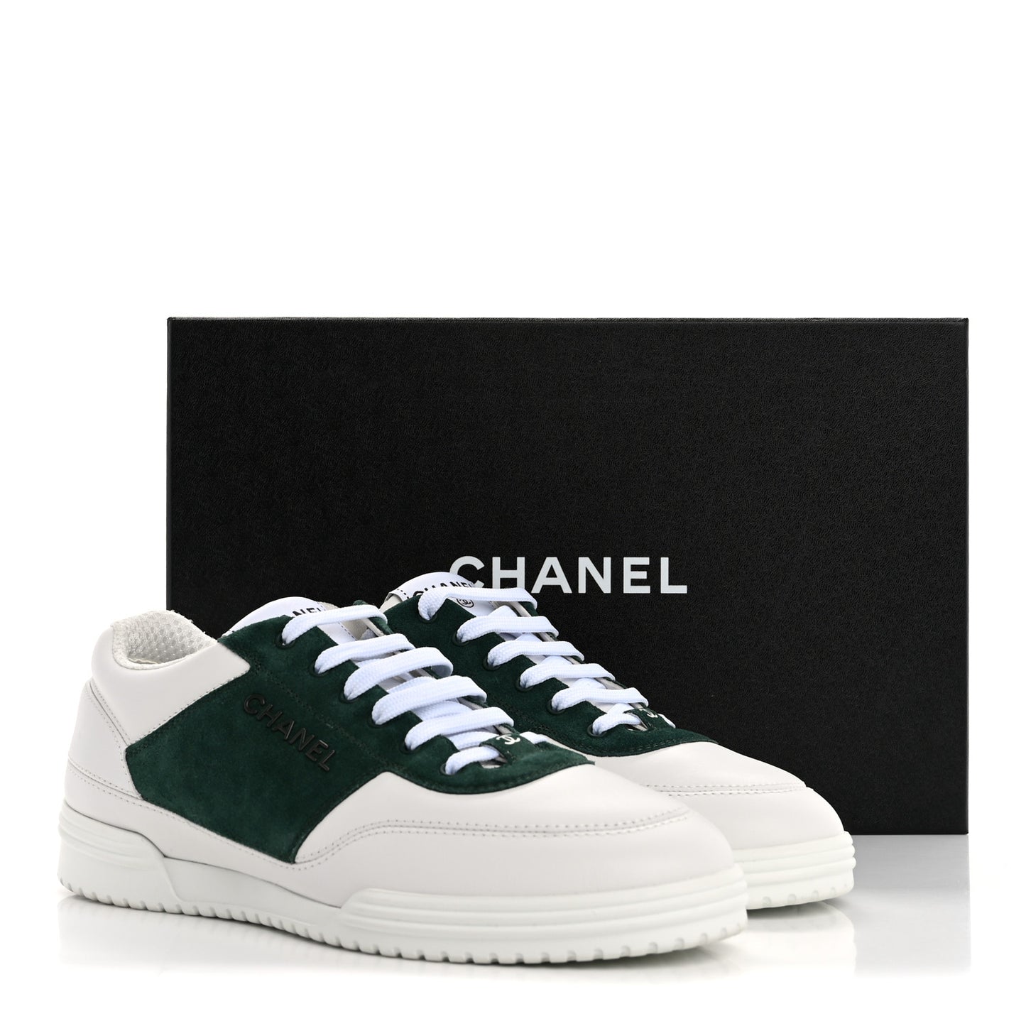 Calfskin Suede Calfskin Logo Womens Sneakers 38.5 White Dark Green