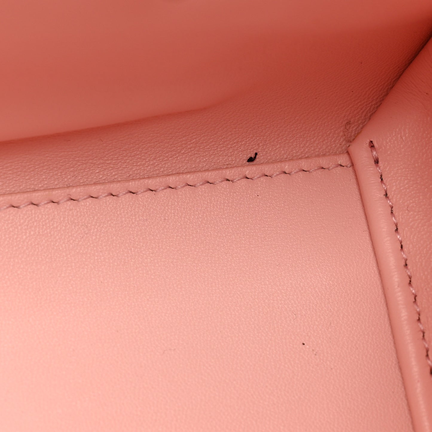 Calfskin Medium Hug Bag Nylund Pink