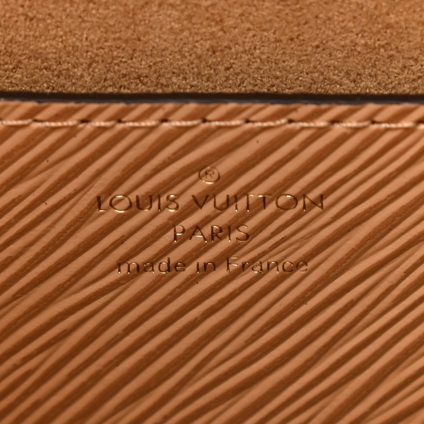Epi Twist Shoulder Bag MM Camel