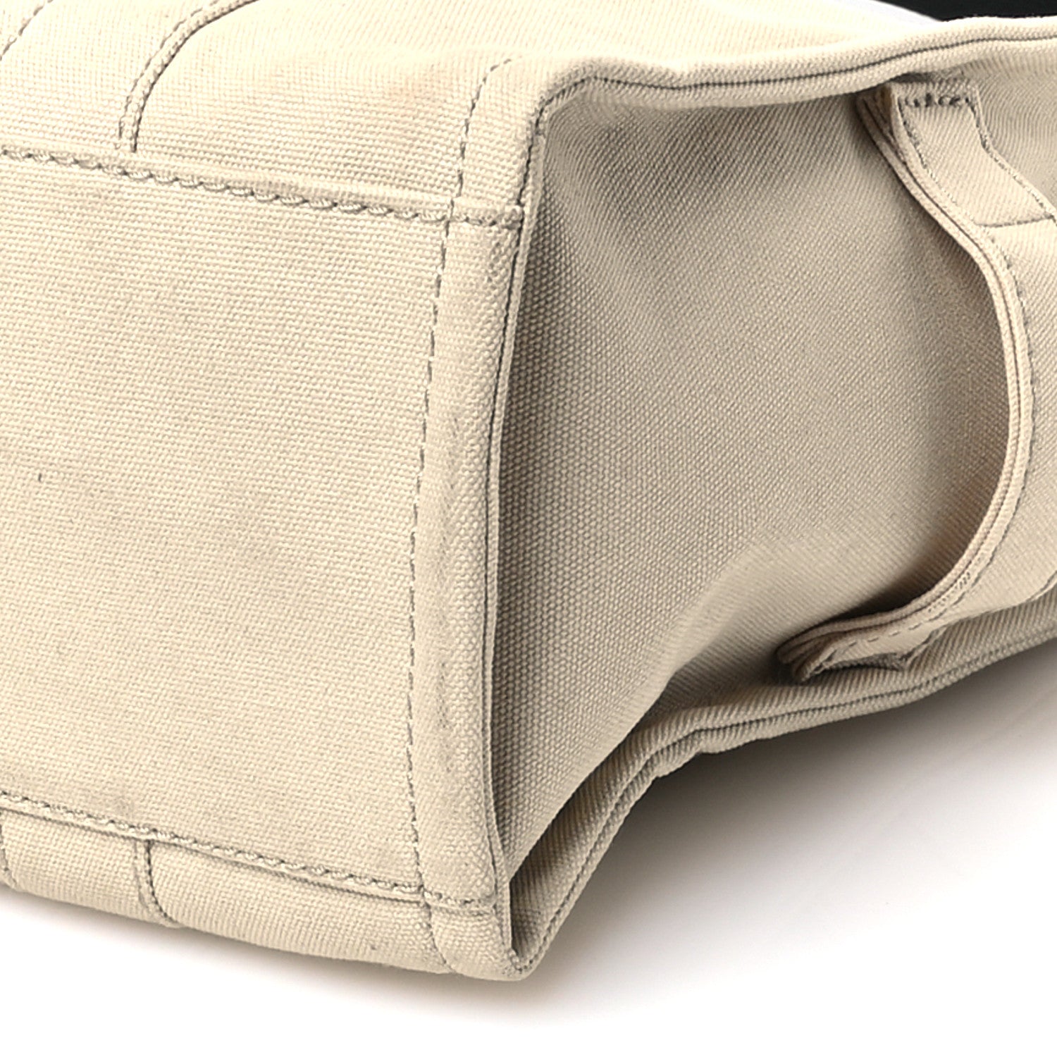 Marc Jacobs Cotton Canvas Medium The Traveler Tote Bag Beige 11 of 11