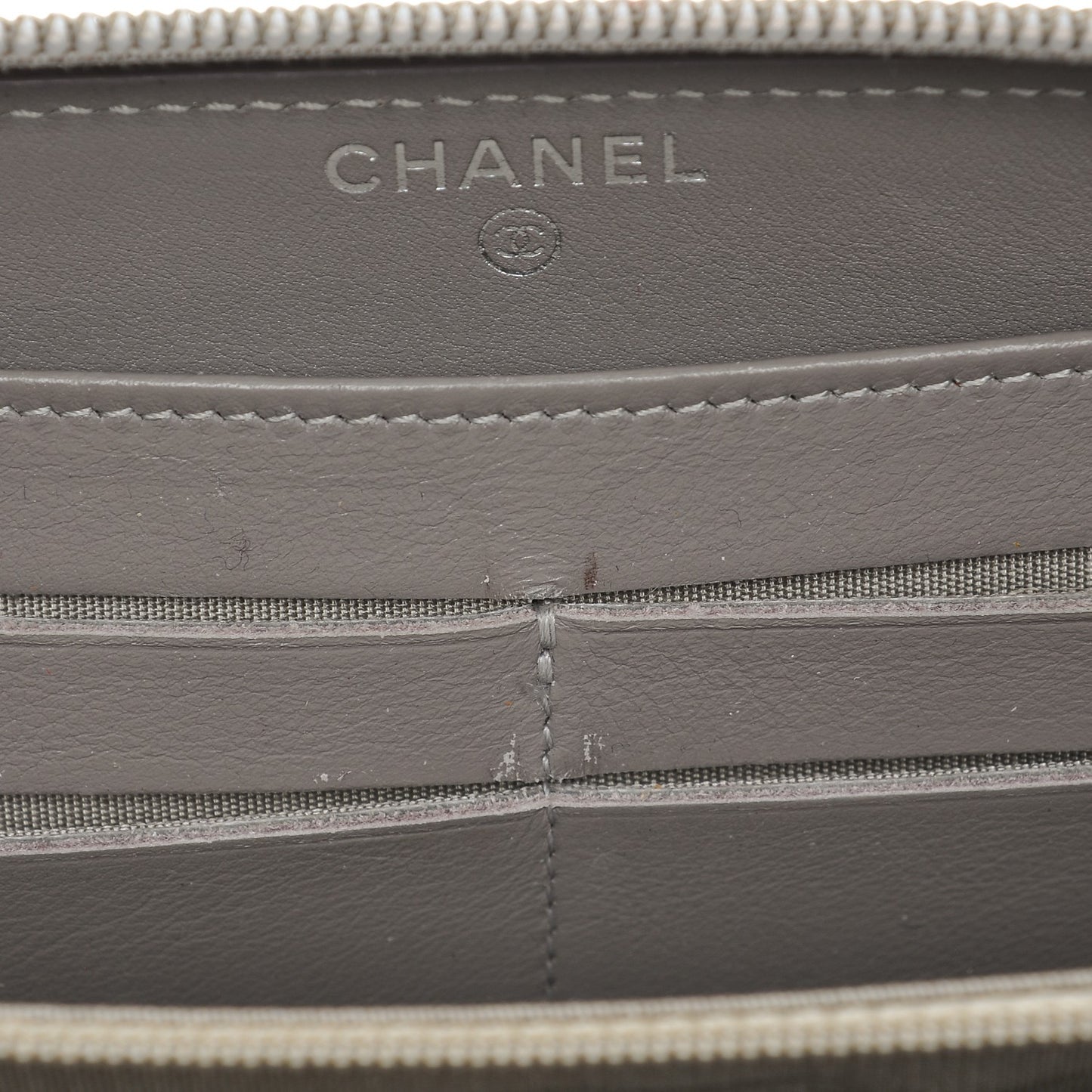 Caviar Large Timeless CC Gusset Zip Around Wallet Light Gray