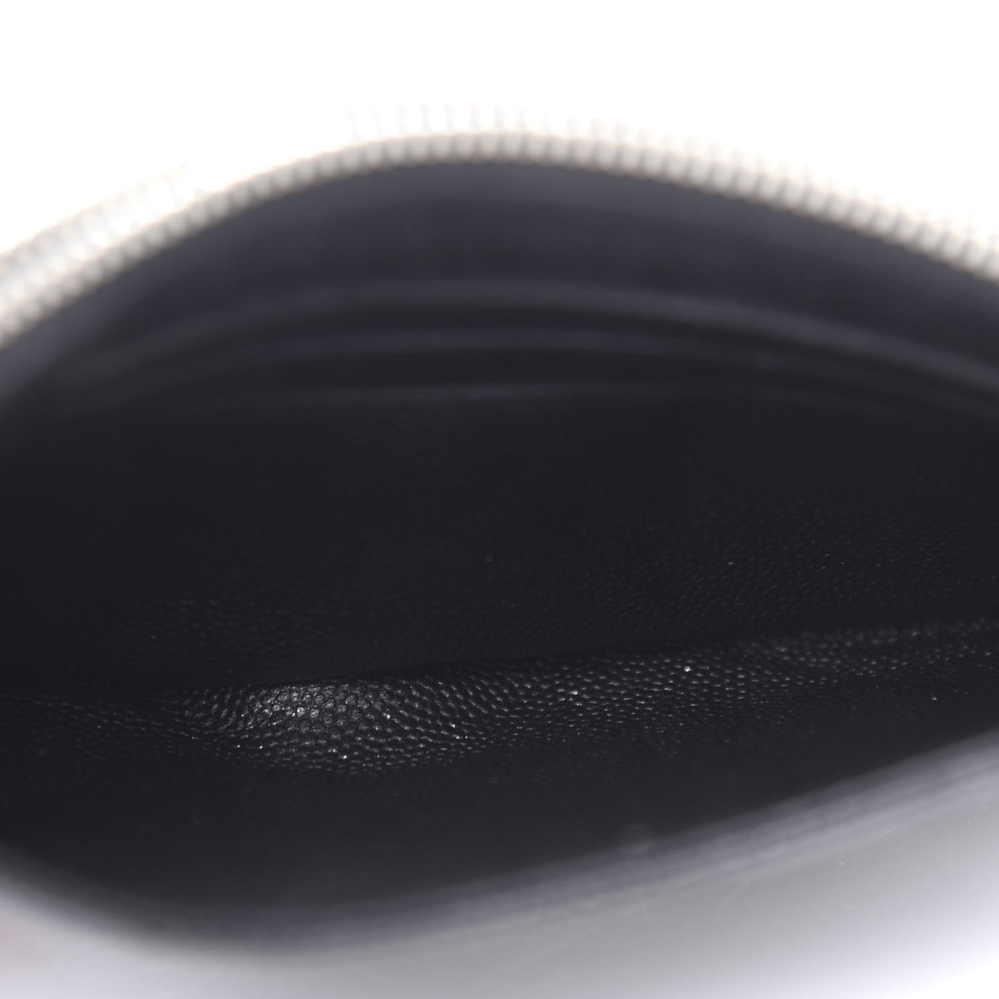 Iridescent Caviar Quilted Classic Zip Pouch Black