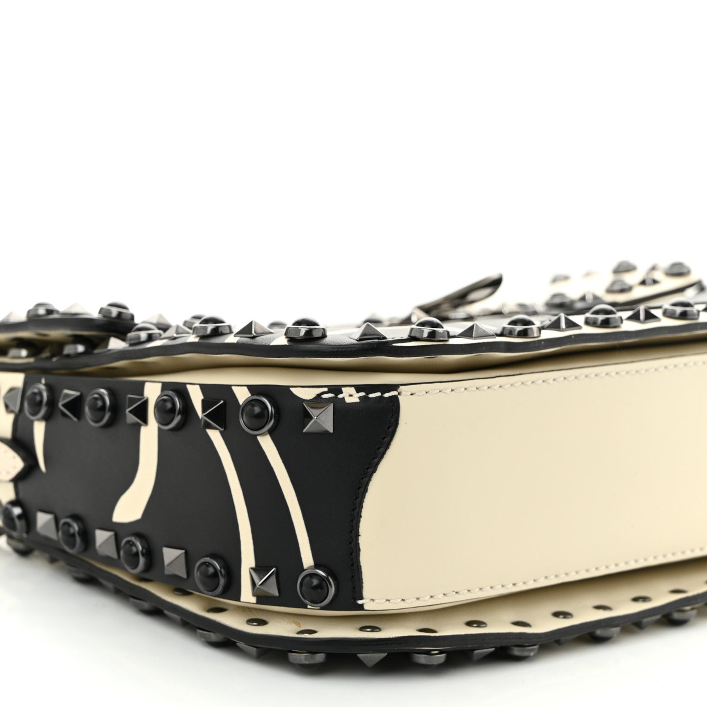 Calfskin Panther Medium Guitar Strap Rockstud Rolling Flap Saddle Bag Light Ivory Black