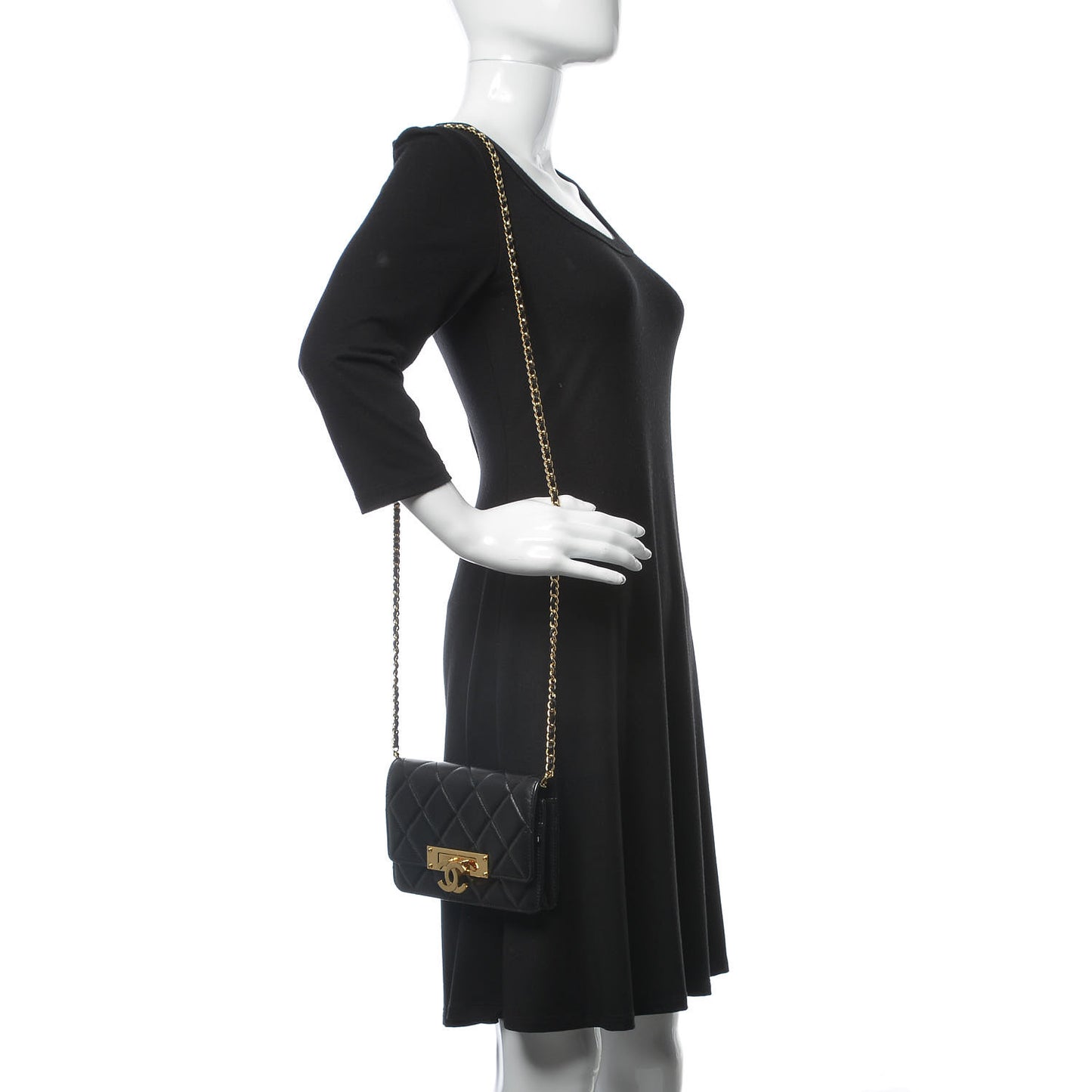 Lambskin Quilted Golden Class Wallet on Chain WOC Black