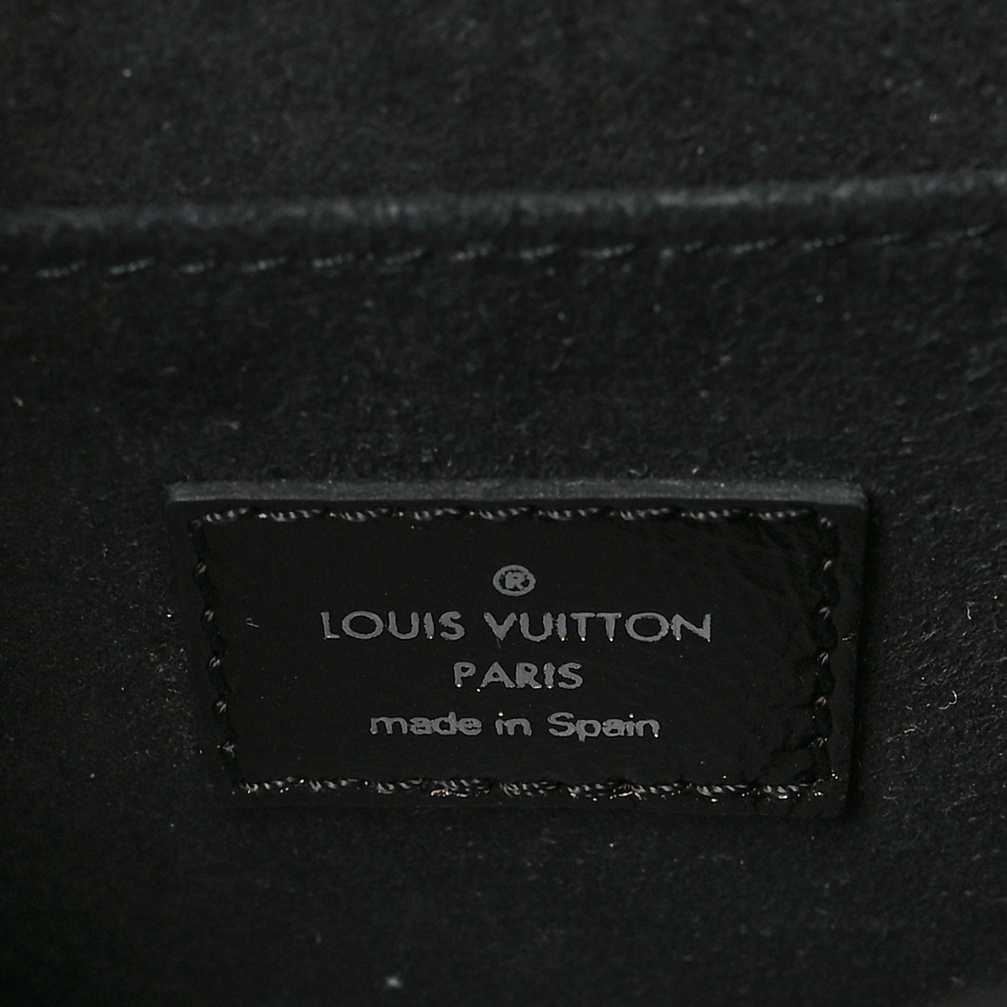 Reverse Monogram Giant Dauphine MM