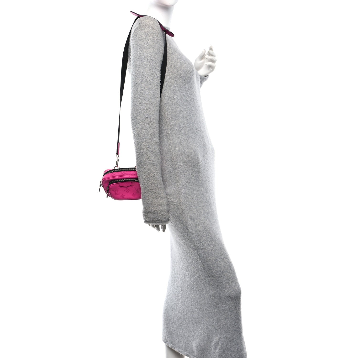 Louis Vuitton Taigarama Outdoor Pouch Fuchsia 2 of 9