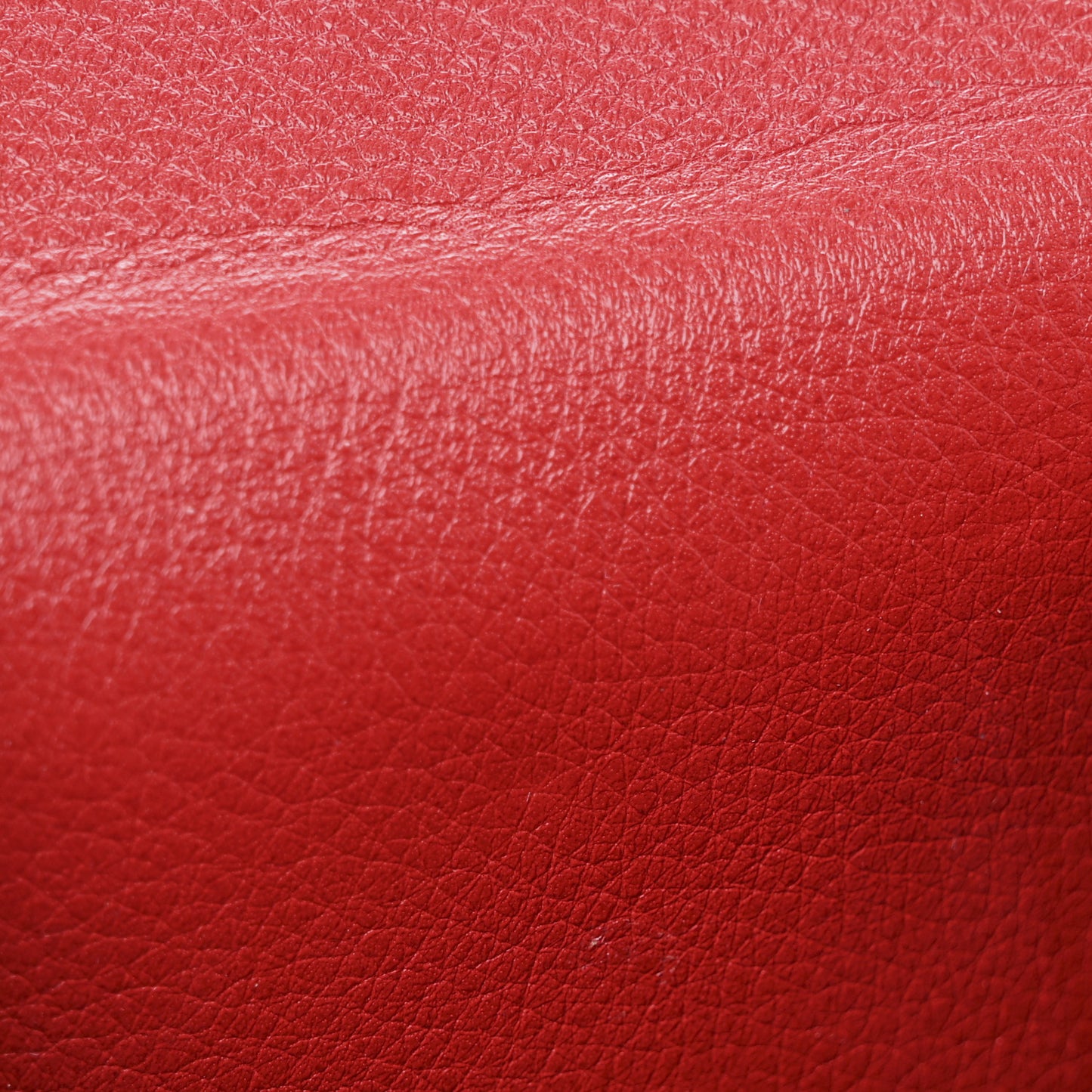 Pebbled Calfskin Soho Compact Flap Wallet Red