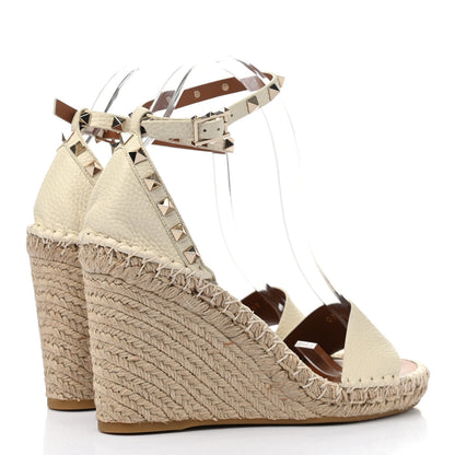 Valentino Garavani Grained Calfskin Rockstud Ankle Strap Espadrille 15/105mm Wedge Sandals 39 Light Ivory Natural 4 of 8